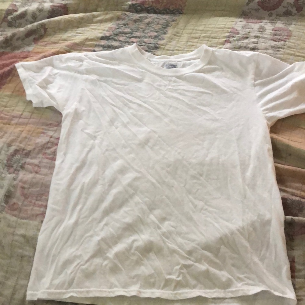 White tee shirt